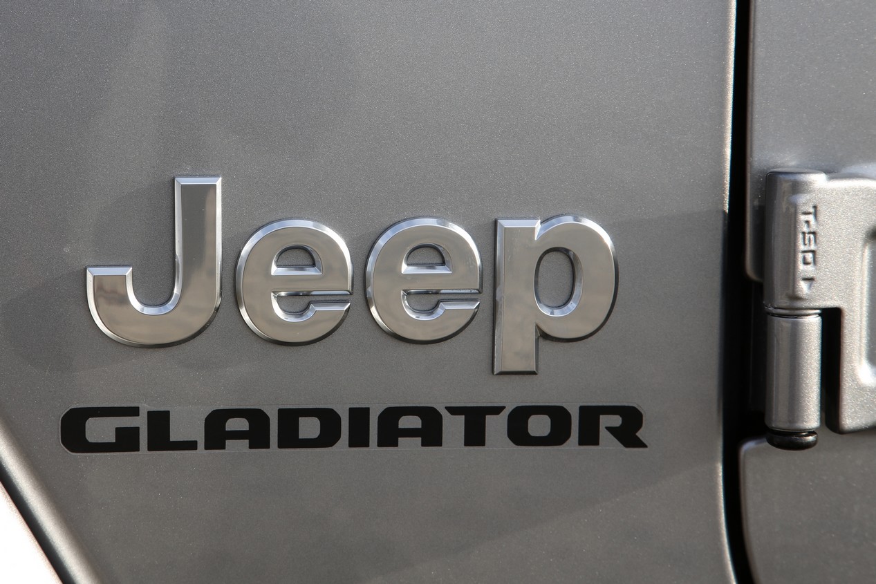 jeep gladiator 10 - Vintage
