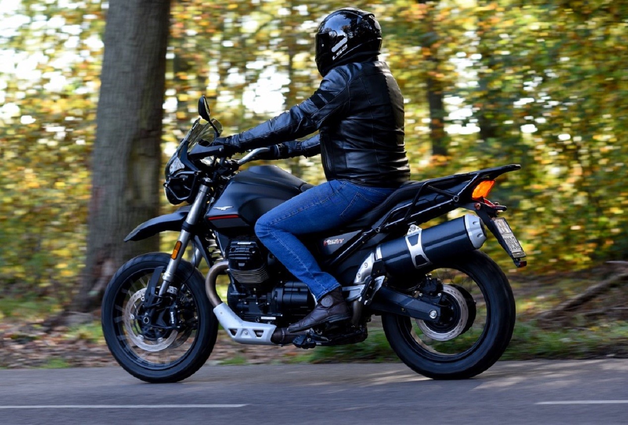 Moto Guzzi V85 TT modèle 2021