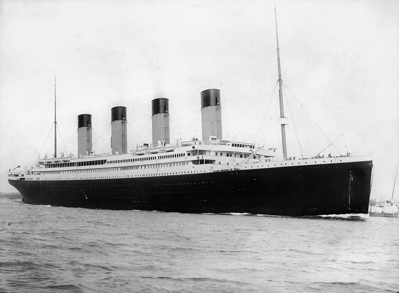 titanic 10041912 - Vintage